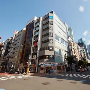 2* Hotel cápsula Rembrandt & Shimbashi - Caters To Men